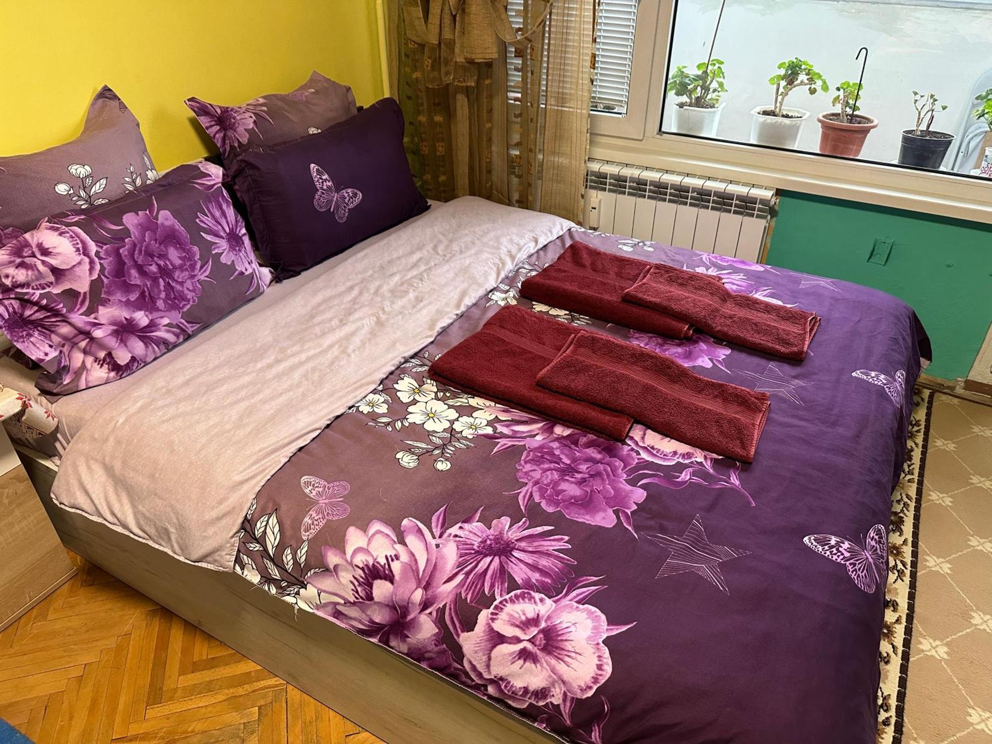 Малък Апартамент. Sleep And Fly. Sofia Exteriör bild
